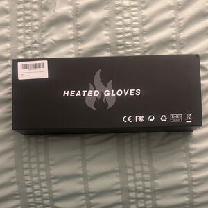 Black Heated Gloves